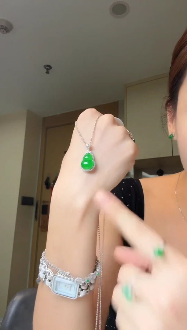 吊坠(不含链)银S925镶嵌翡翠天然翡翠吊坠