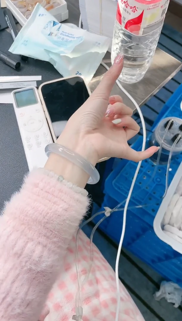 【闪购商品】石英质玉手镯未镶嵌 冰冰蓝手镯-63