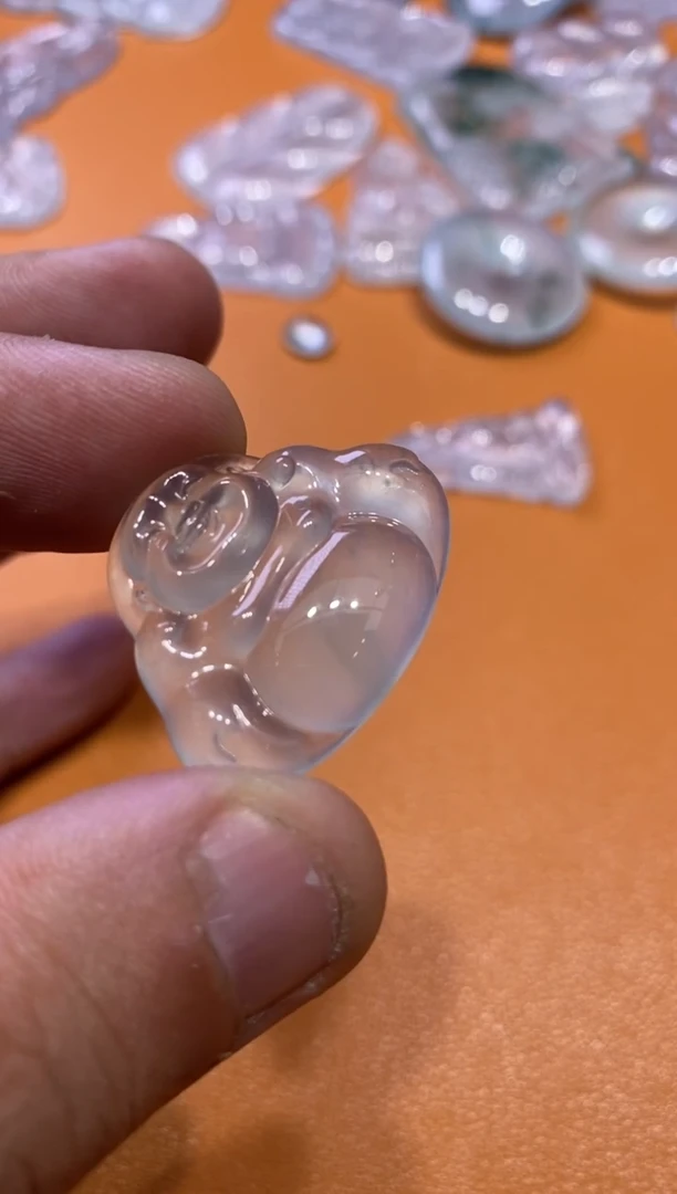 【闪购商品】翡翠吊坠(不含链)未镶嵌佛公13800