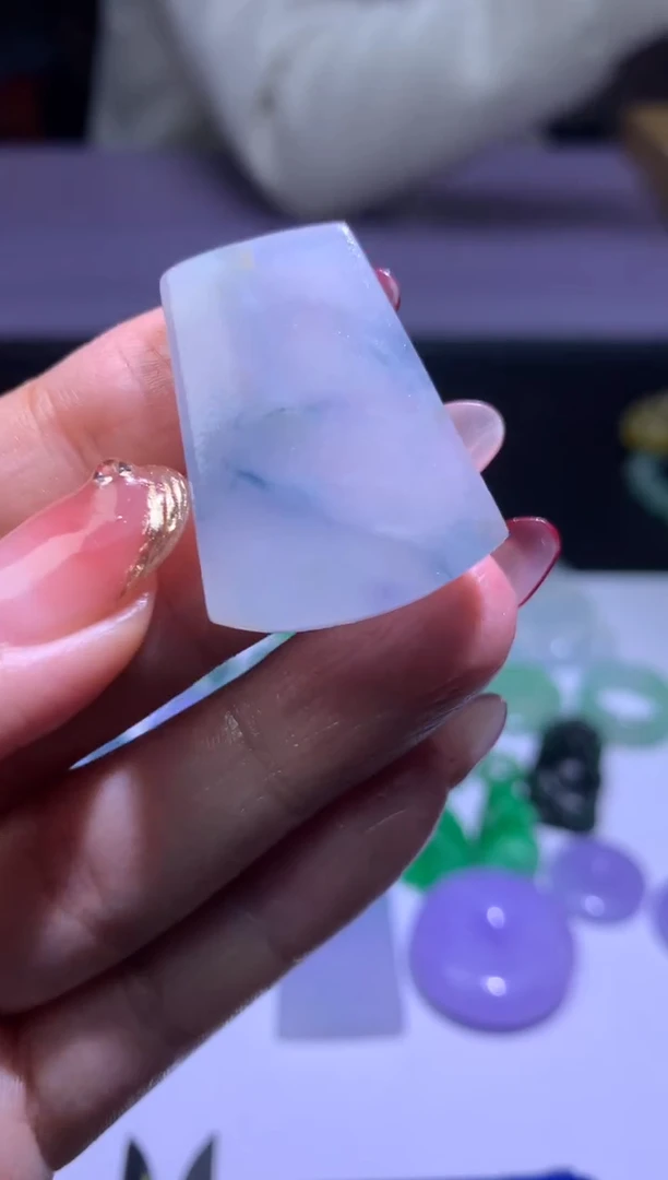 【闪购商品】定制翡翠未镶嵌毛货