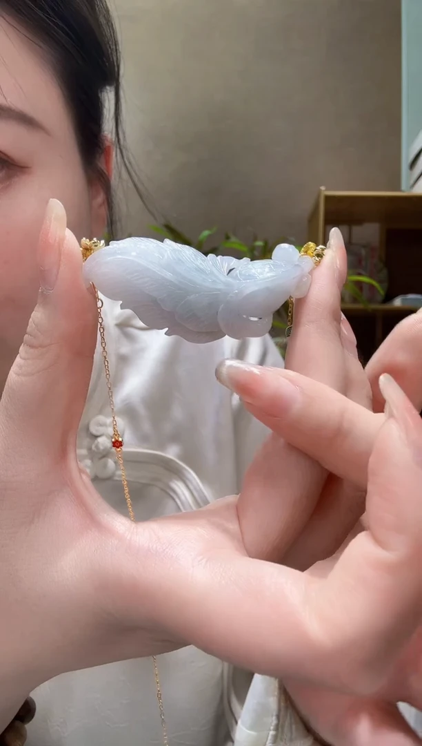 翡翠未镶嵌颈饰吊坠