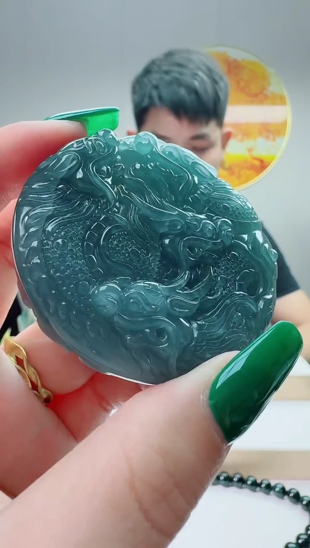 翡翠未镶嵌颈饰多样性随机发其一
