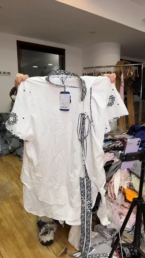 XL码      120-130斤  半袖