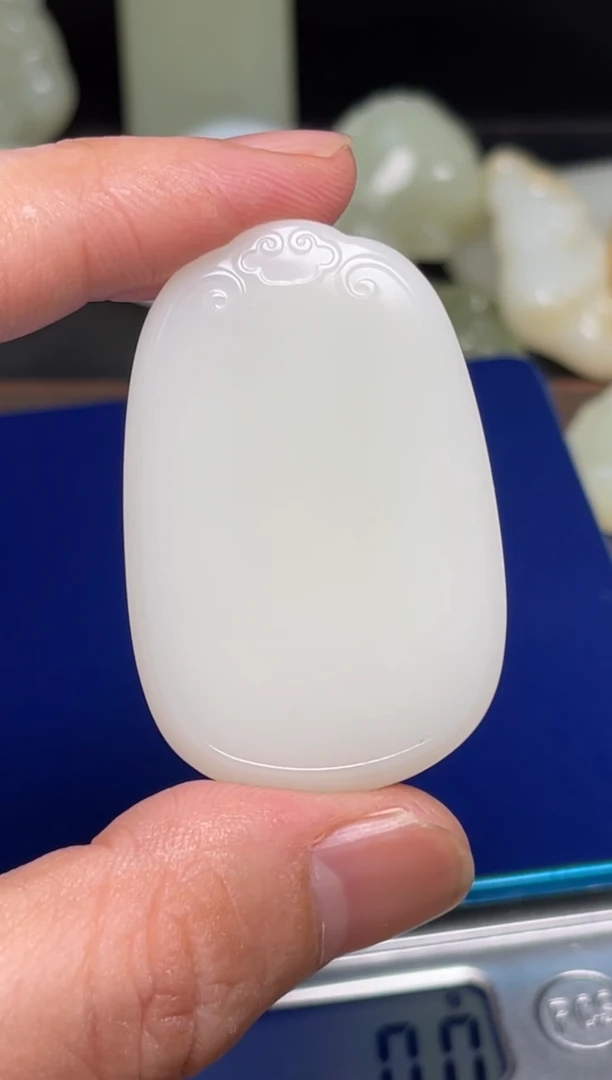 和田玉未镶嵌颈饰过**匆72