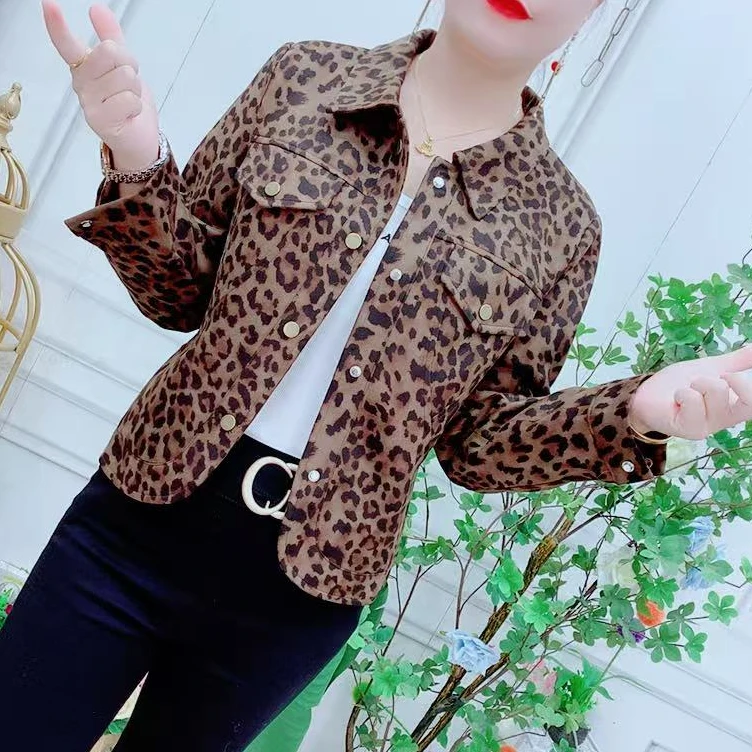 2025新款气质时尚豹纹显瘦翻领外套宽松洋气百搭休闲夹克上衣