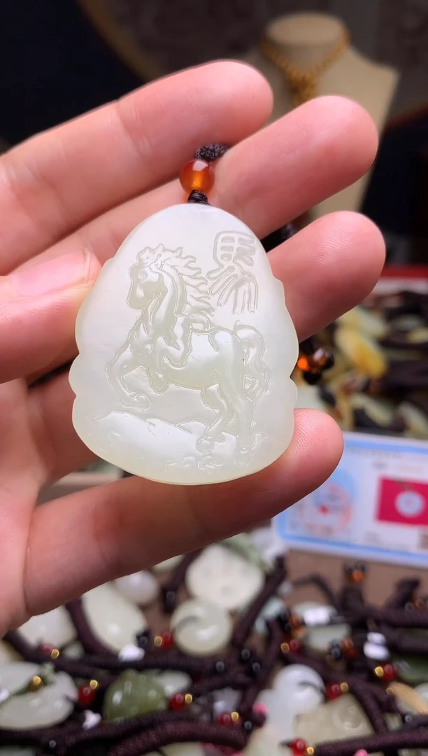 颈饰未镶嵌和田玉新疆料青海料清水和田玉吊坠