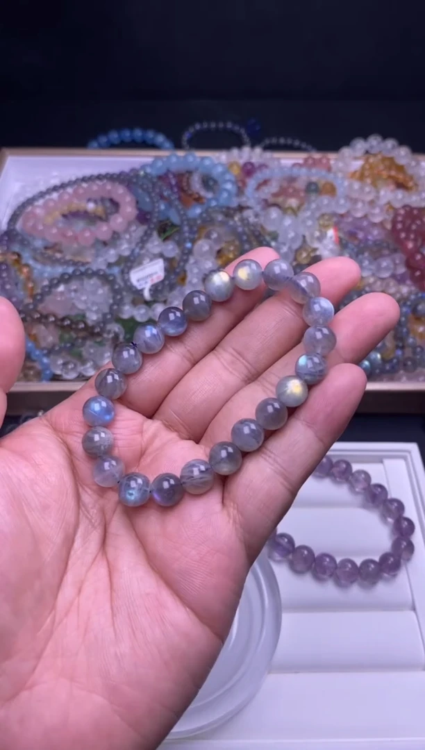 水晶手串未镶嵌9mm灰月光