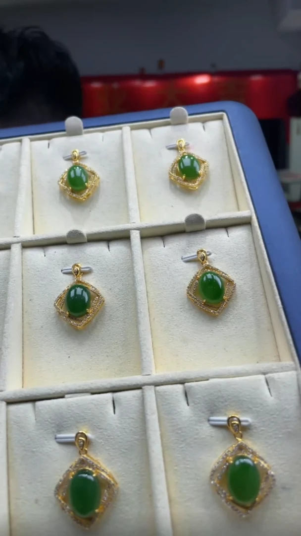 和田玉银S925镶嵌颈饰552847-F55-多样性发其—