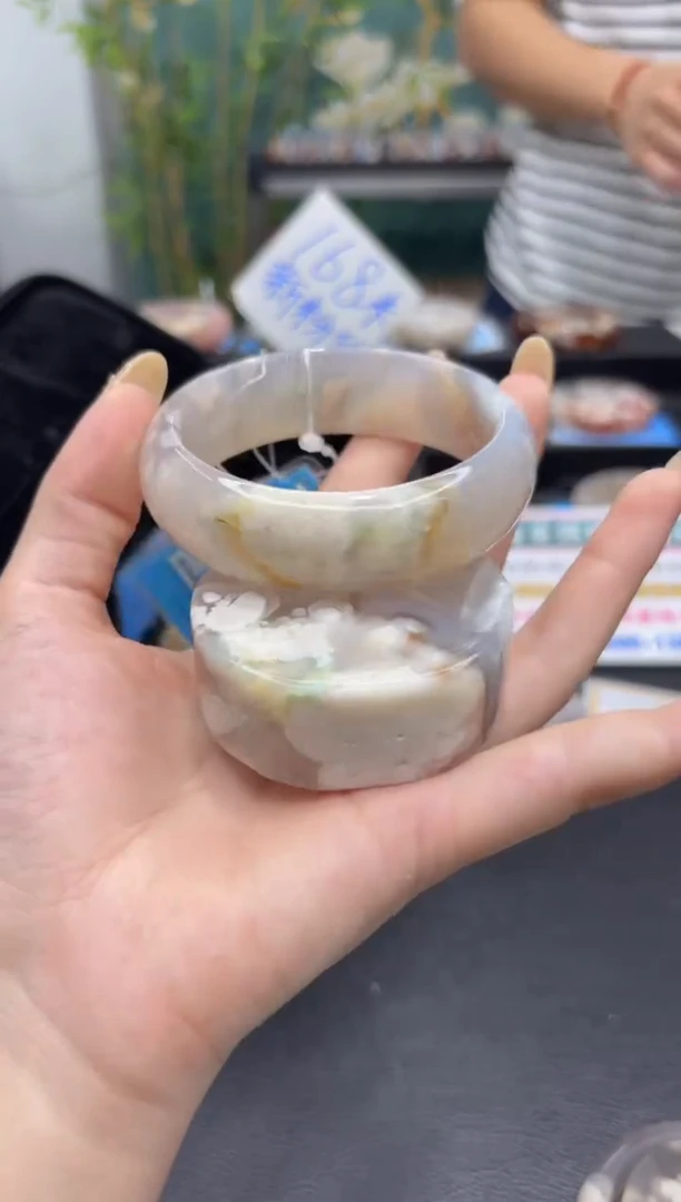 未镶嵌手镯石英质玉C11(58圈赠送镯心)