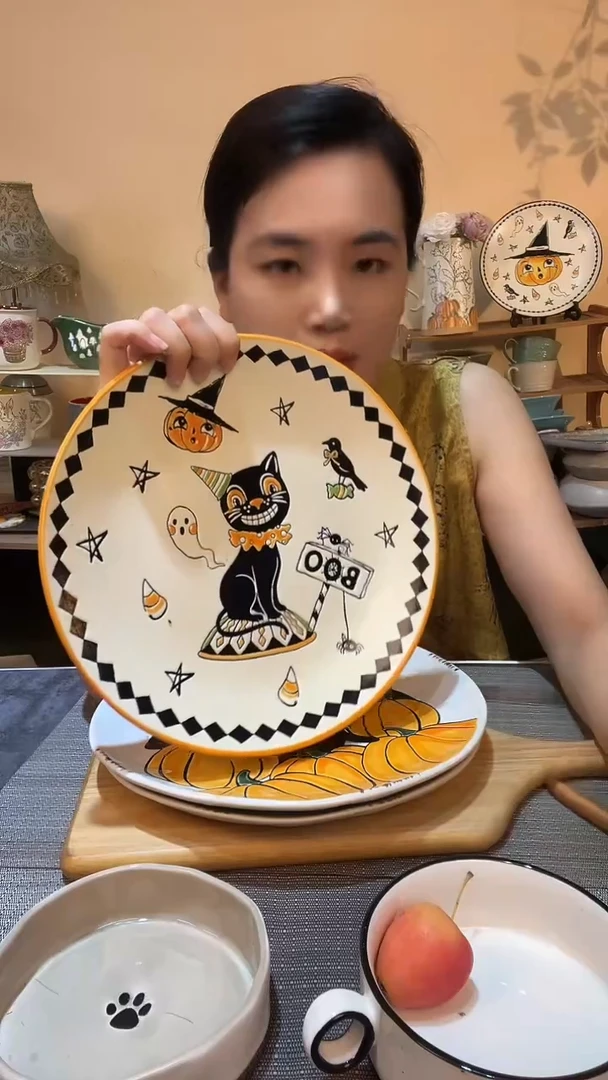 瓷片10.5英寸黑猫盘 微瑕介意勿拍