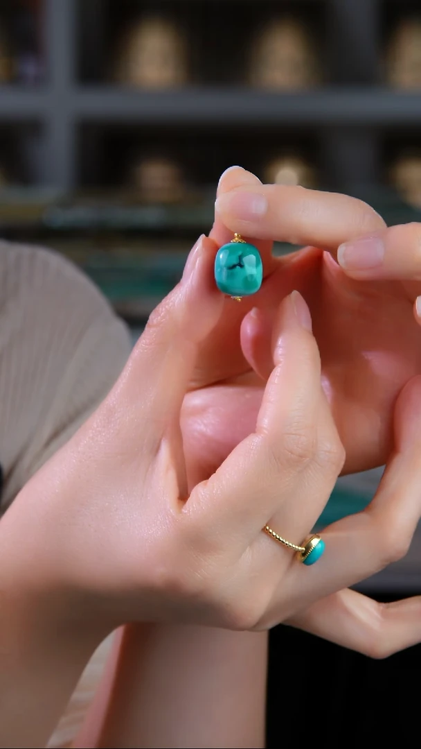 18K金镶嵌绿松石吊坠(不含链)1