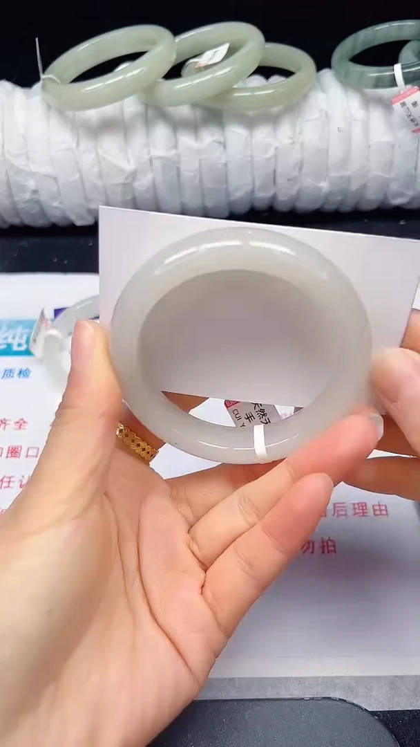 未镶嵌手镯石英质玉14-55/56