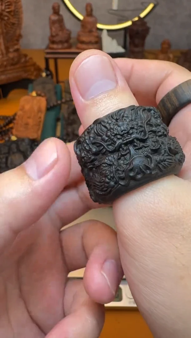 贡木把件《巴布亚贡木》九龙扳指