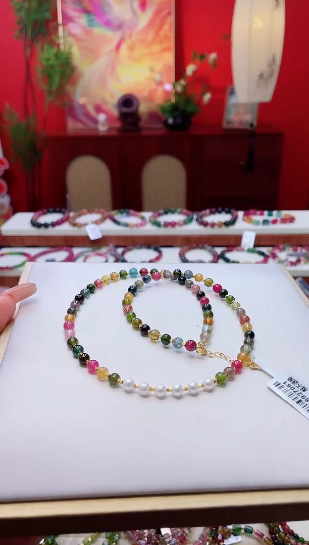 项链18K金镶嵌碧玺项链多样性发一