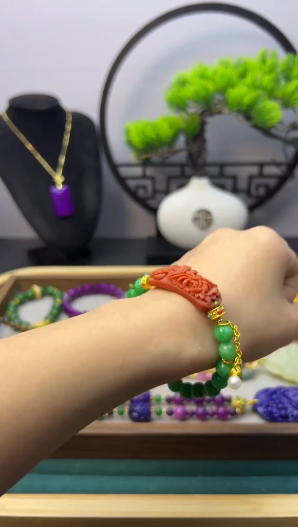 【闪购商品】翡翠颈饰14K金镶嵌S463