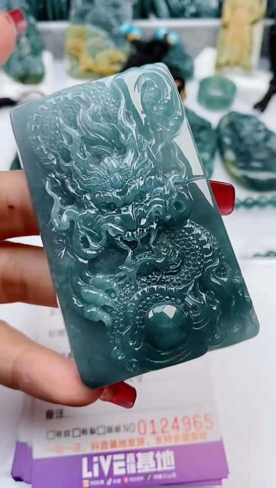 【闪购商品】翡翠颈饰未镶嵌