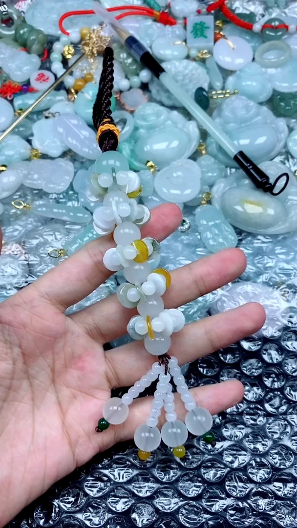 翡翠未镶嵌颈饰123号