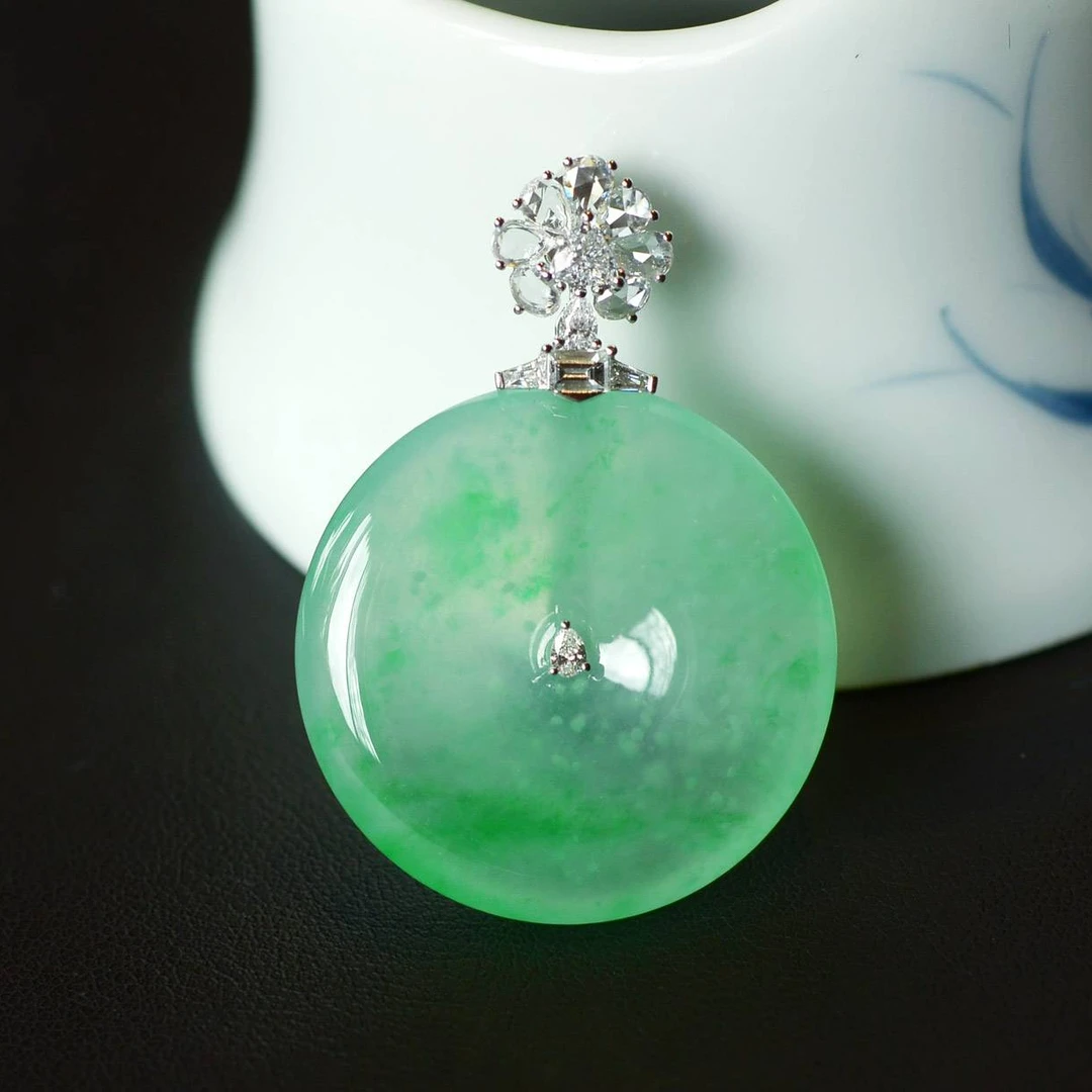 缅甸翡翠A货G18K金丝绿木那平安扣挂件