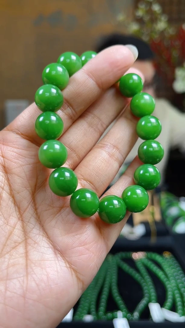 【闪购商品】和田玉（碧玉）手串未镶嵌±12mm 浓粉绿单圈