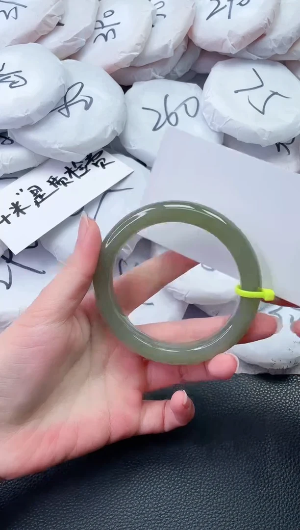 【闪购商品】和田玉手镯未镶嵌X688