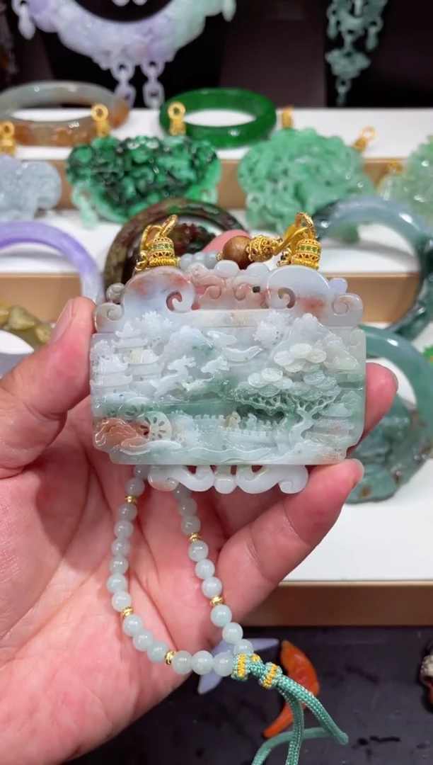 颈饰未镶嵌翡翠吊坠