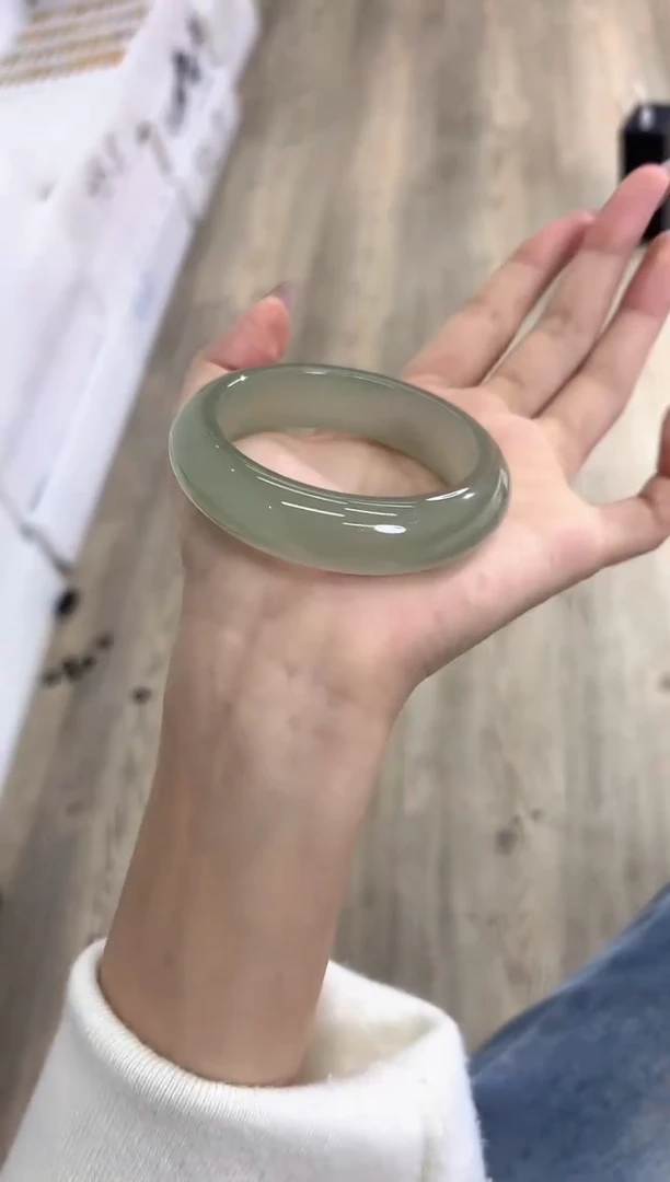 未镶嵌手镯石英质玉106-53D