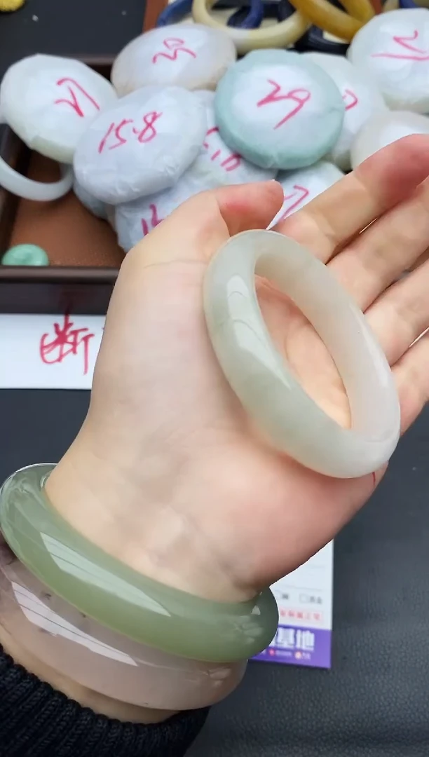 未镶嵌手镯石英质玉31+51/52