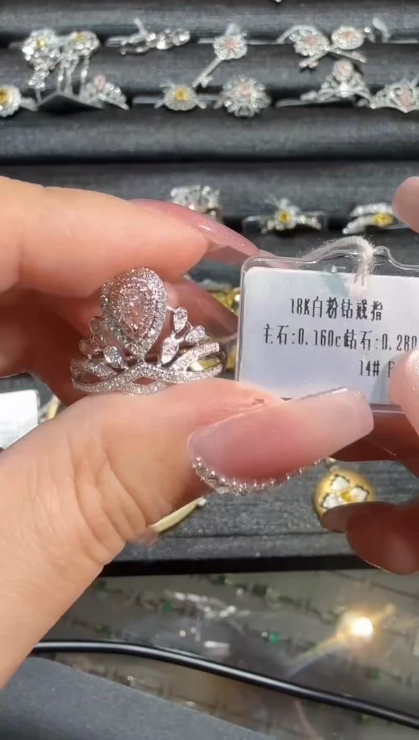 18K金镶嵌.钻石戒指cy