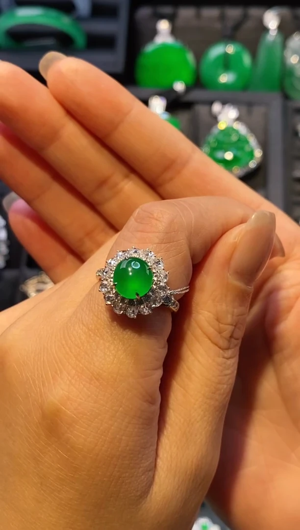 翡翠戒指18K金镶嵌蛋面戒指4021212