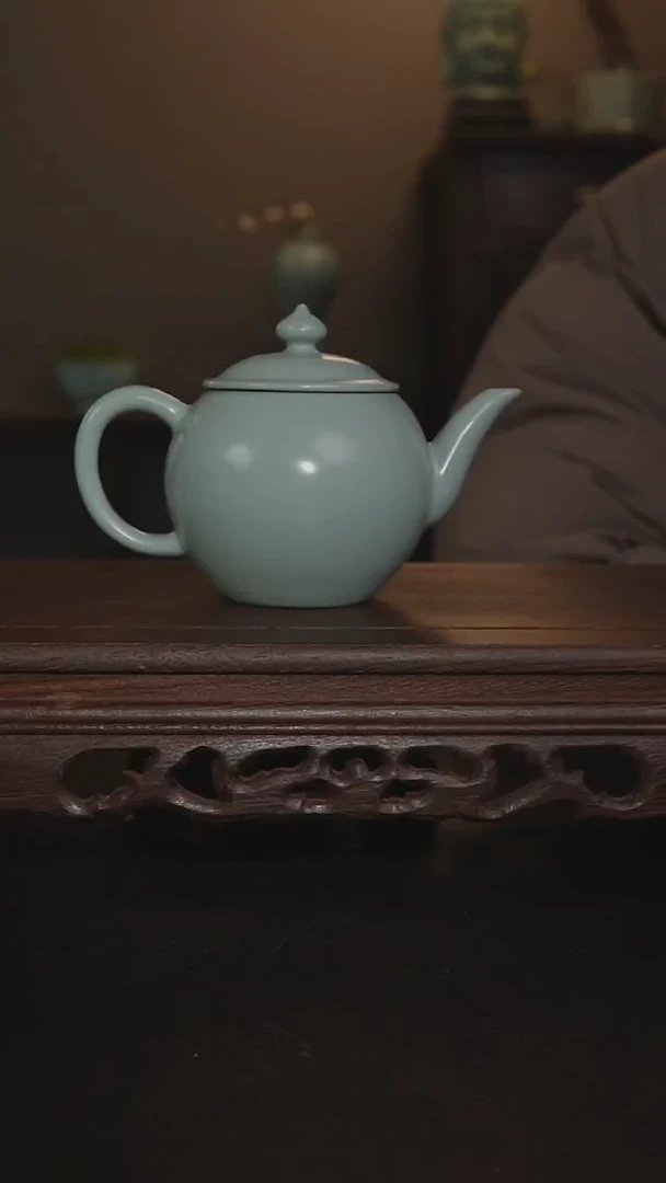 摆件瓷仿古手工管帽壶