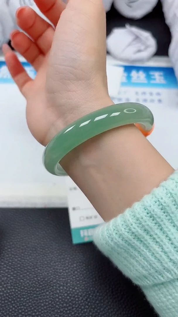 【闪购商品】石英质玉手镯未镶嵌355