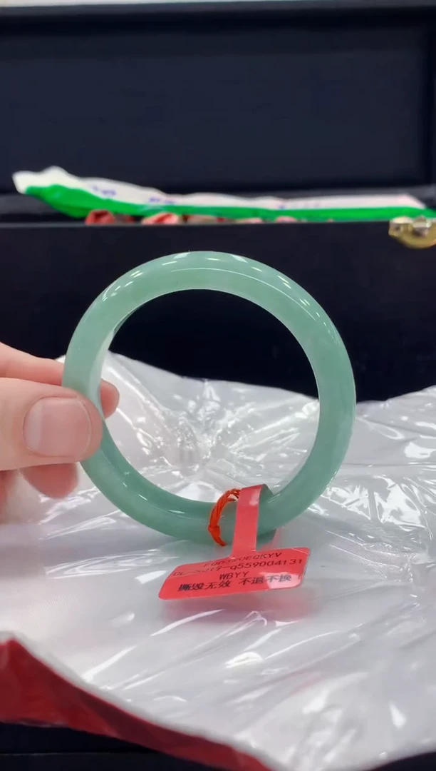 未镶嵌手镯翡翠翡翠手镯