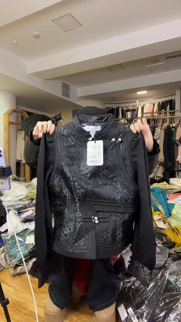 纱袖马甲       M码       80-105斤（福利）