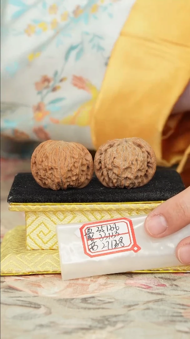 【闪购商品】文玩核桃把件磨盘