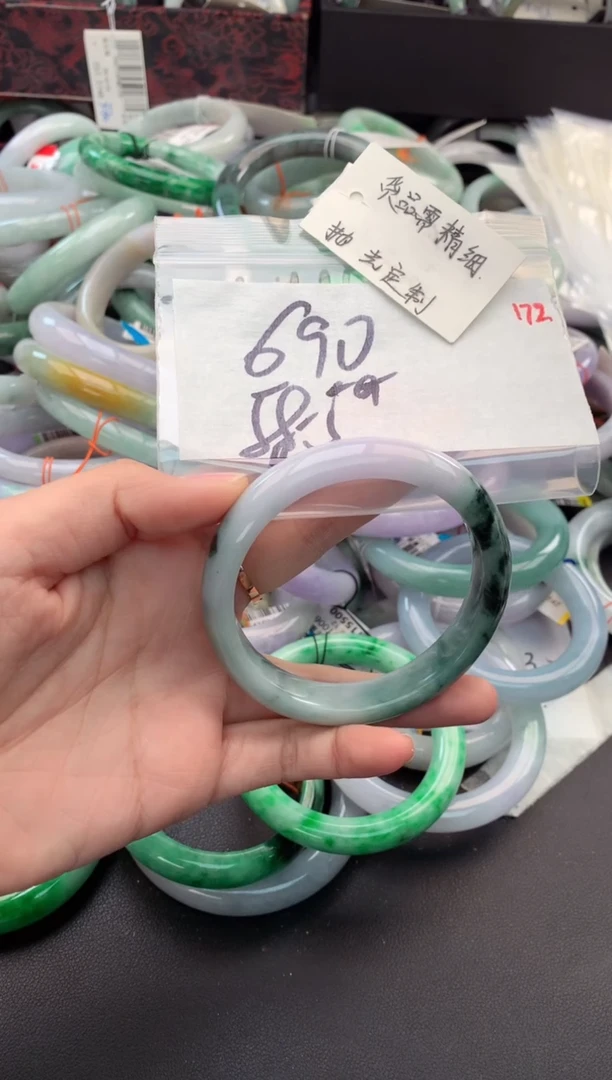 【闪购商品】定制翡翠未镶嵌毛货需精细抛光+多人