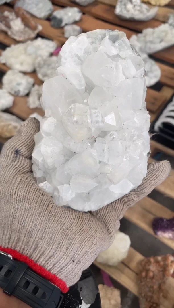 【闪购商品】水晶原石未镶嵌天然蓝方解原石