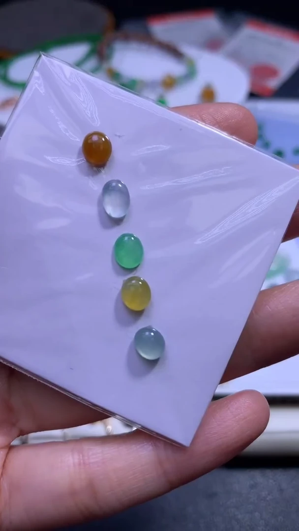 未镶嵌定制翡翠 蛋面 一手