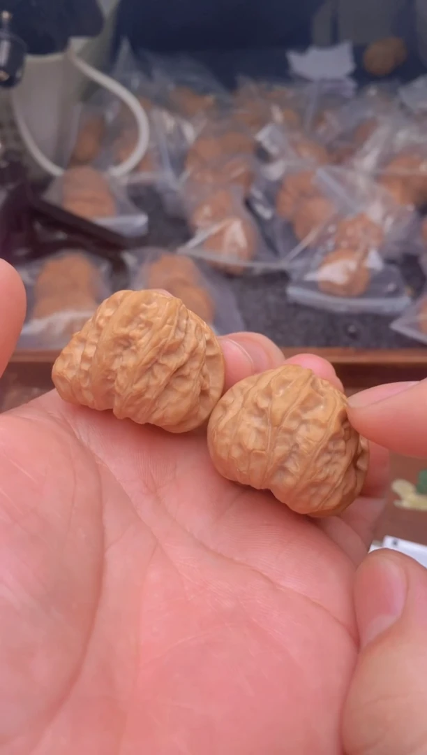 【闪购商品】文玩核桃把件B15号门头沟40尺