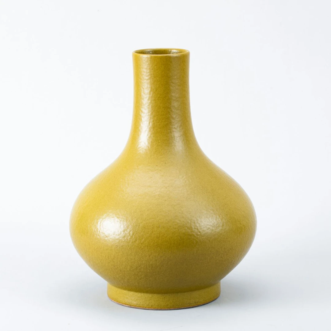 【拍卖】21、茶叶末釉荸荠扁瓶