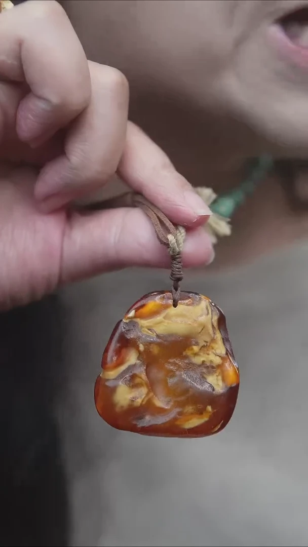 琥珀颈饰未镶嵌蜜蜡吊坠