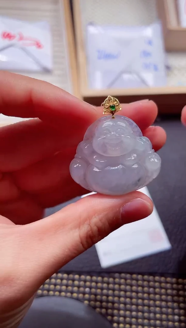 颈饰18K金镶嵌翡翠 000111