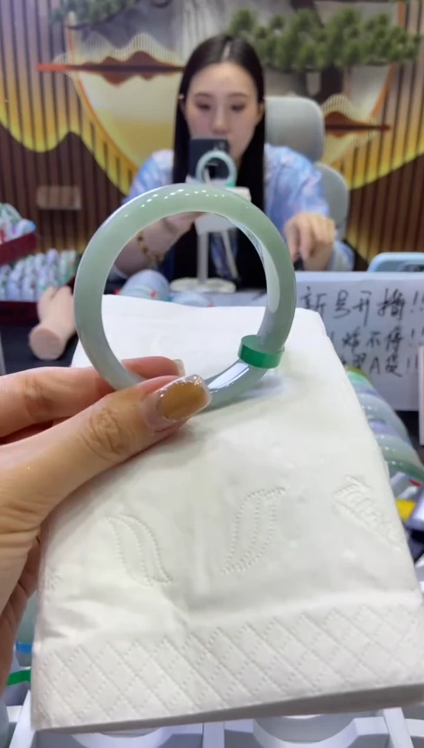 未镶嵌手镯翡翠0008167