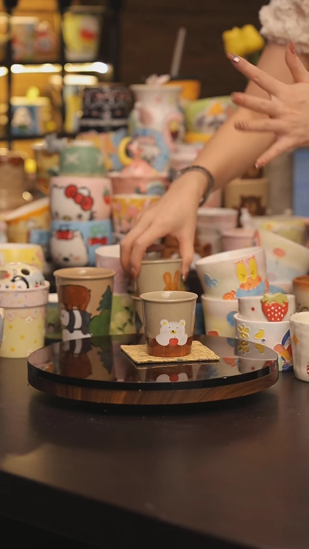 景德镇釉下彩绘设计师款式陶瓷