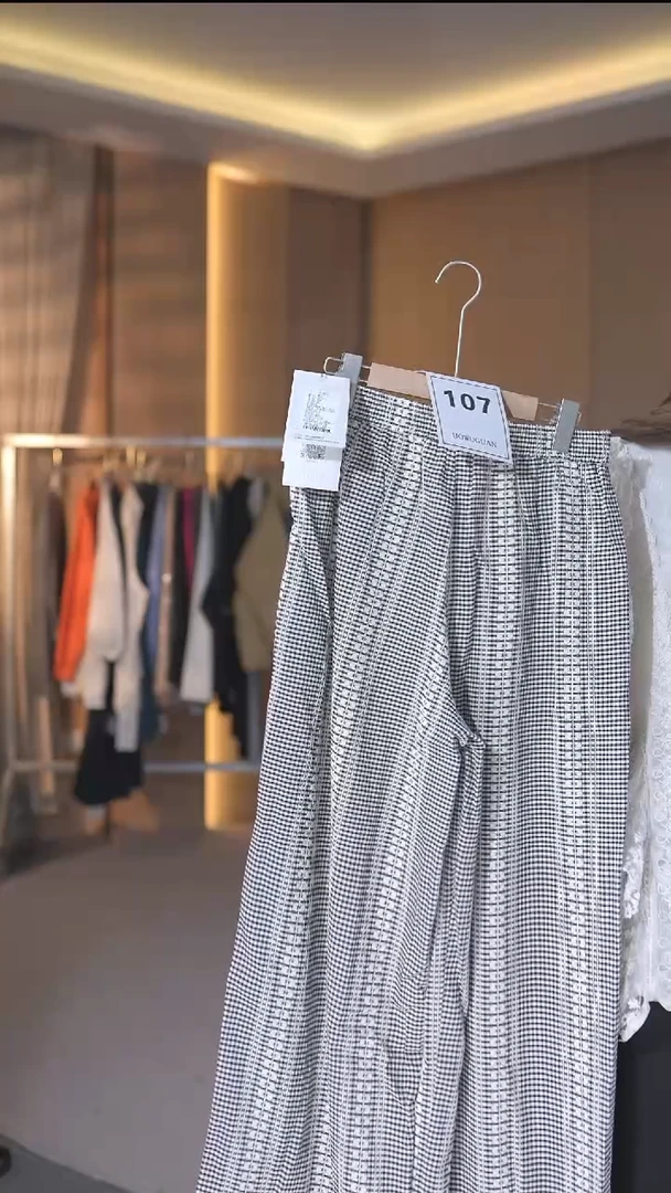 107号灰色XL码140-160斤