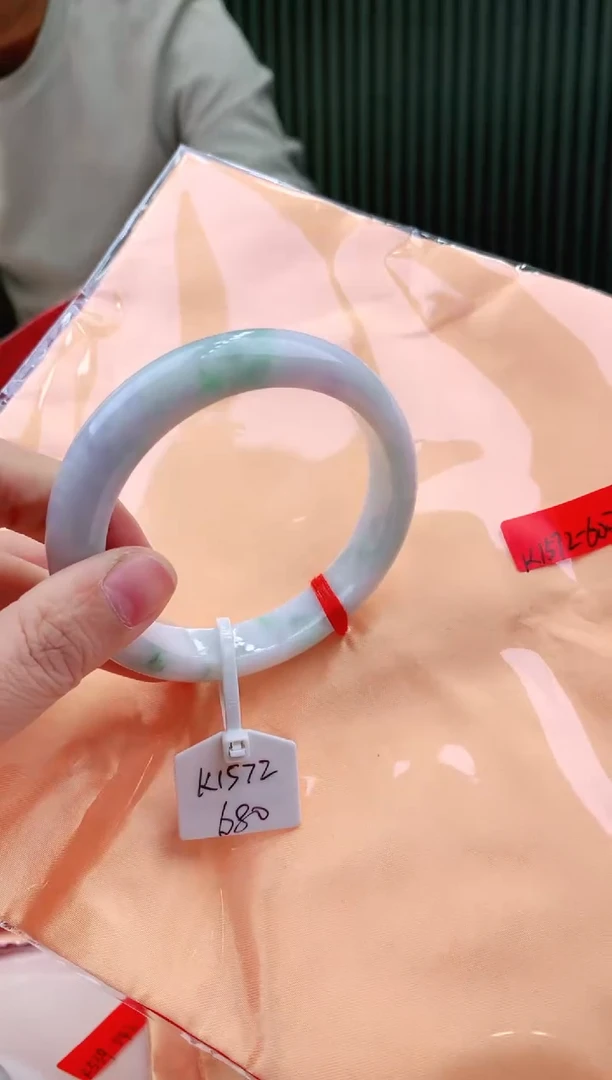 未镶嵌手镯翡翠111