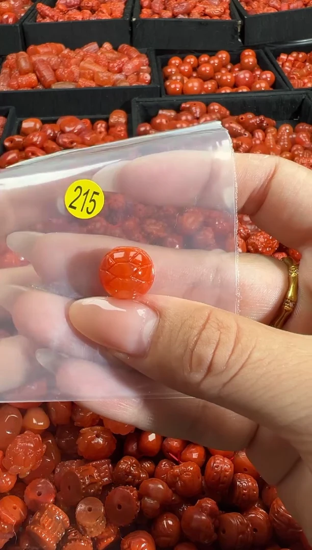 颈饰未镶嵌南红玛瑙1