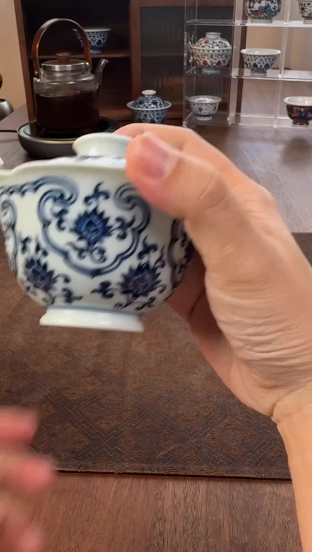 三方器合开窗花卉盖碗