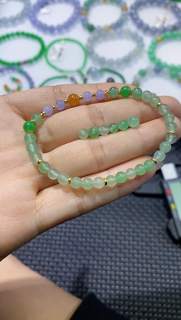 散珠翡翠L****c手串葡萄肉