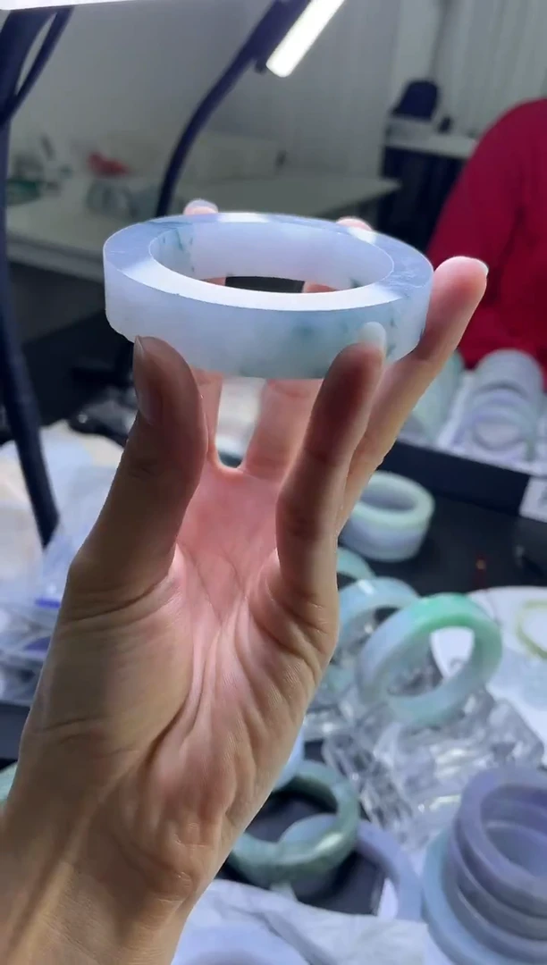 未镶嵌手镯定制翡翠?****?手镯