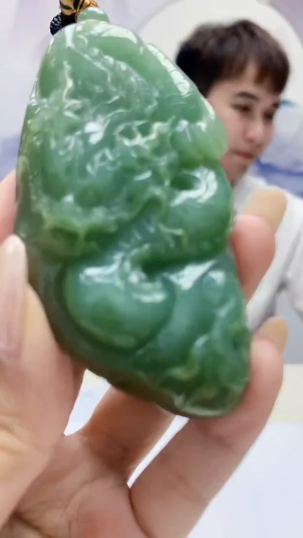 未镶嵌定制翡翠4868xx-毛货挂件24